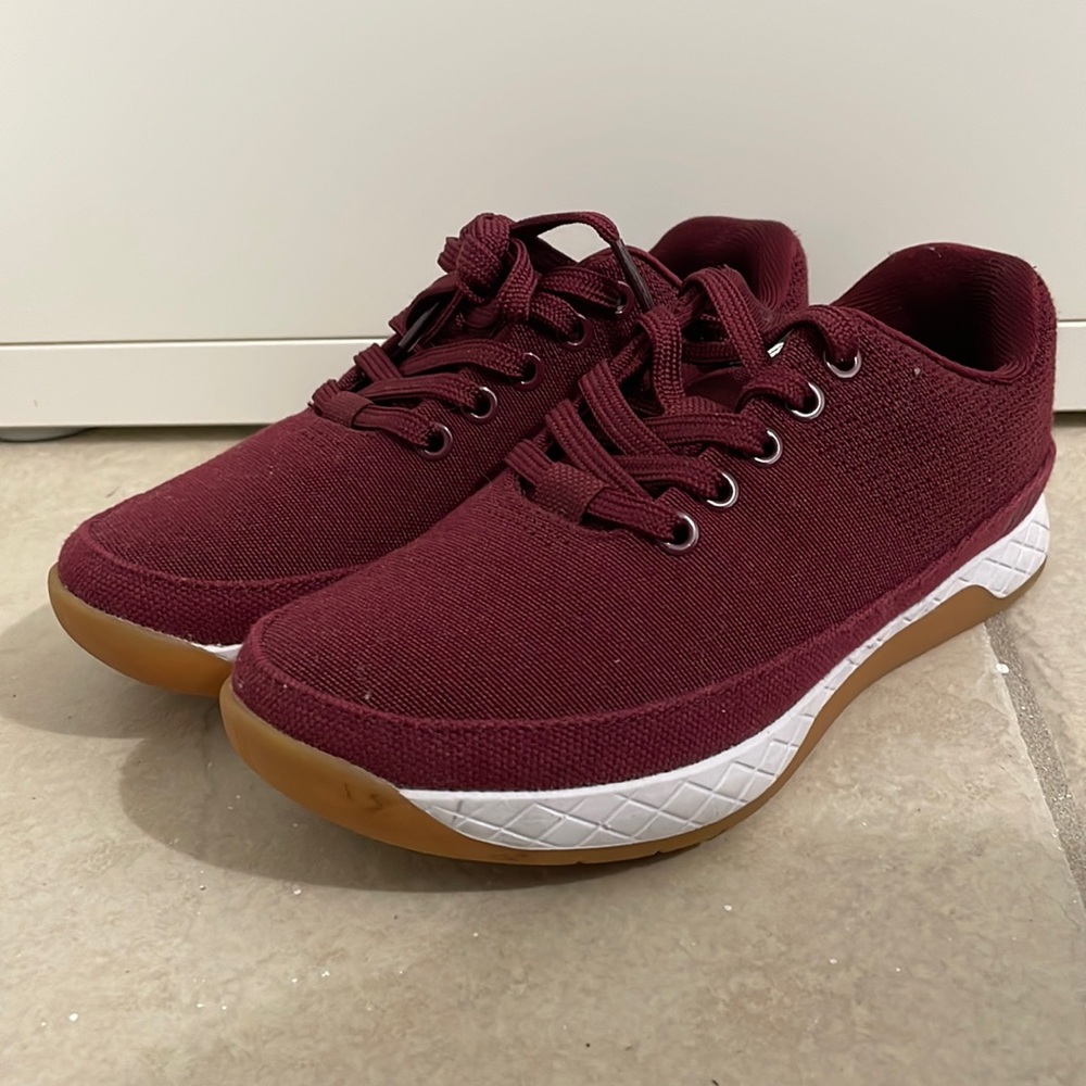 NOBULL Women Canvas Trainer ~ Burgundy sz. 5